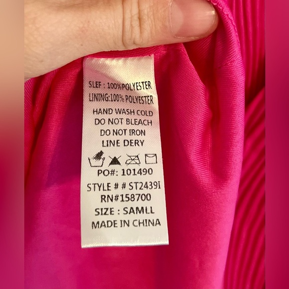 NWT FSL APPAREL Pink Pleated Halter Top with Tie on Back, Size S - Picture 8 of 8